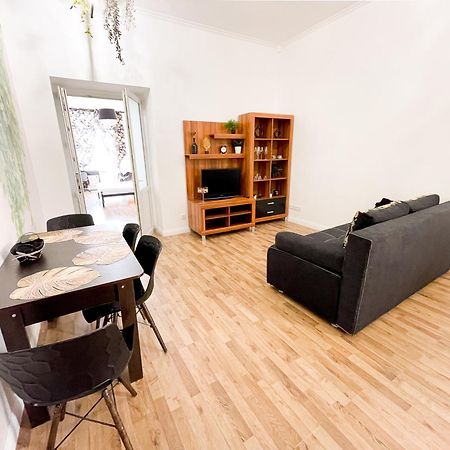 Charming Apartments In The Heart Of Lviv - Valova, Nasypna Str Dış mekan fotoğraf