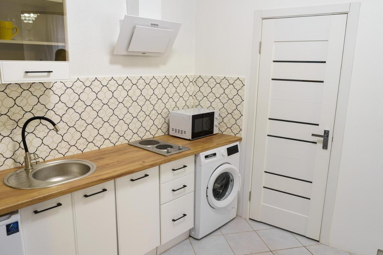Charming Apartments In The Heart Of Lviv - Valova, Nasypna Str Dış mekan fotoğraf