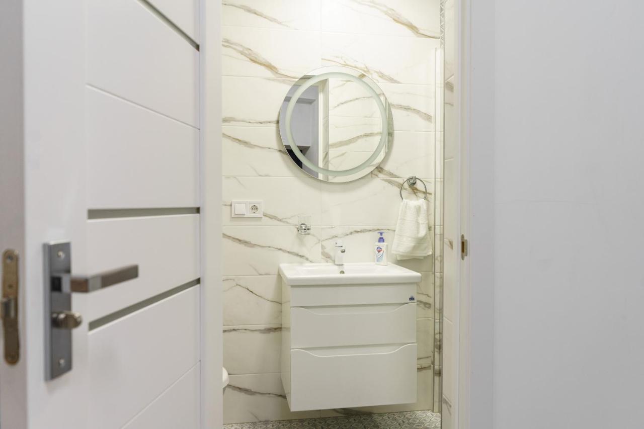 Charming Apartments In The Heart Of Lviv - Valova, Nasypna Str Dış mekan fotoğraf